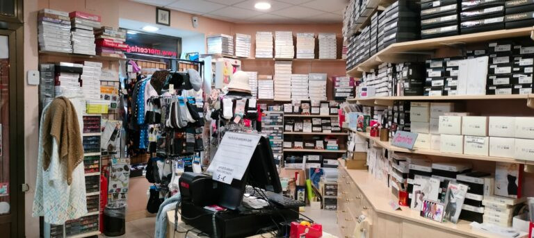Interior local mercería Gari
